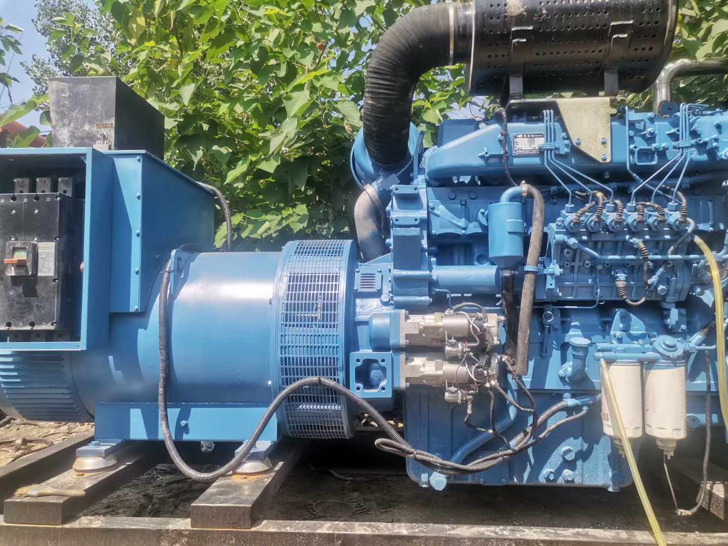 卓资详细说明降低 800kW 柴油发电机输出电流波动的方法